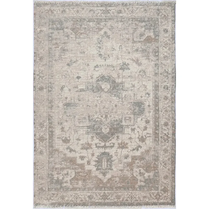 Agora Ornate Traditional Rug