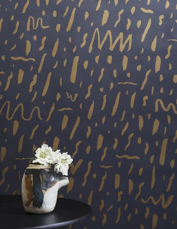 Bomba Wallpaper in Gold on Charcoal