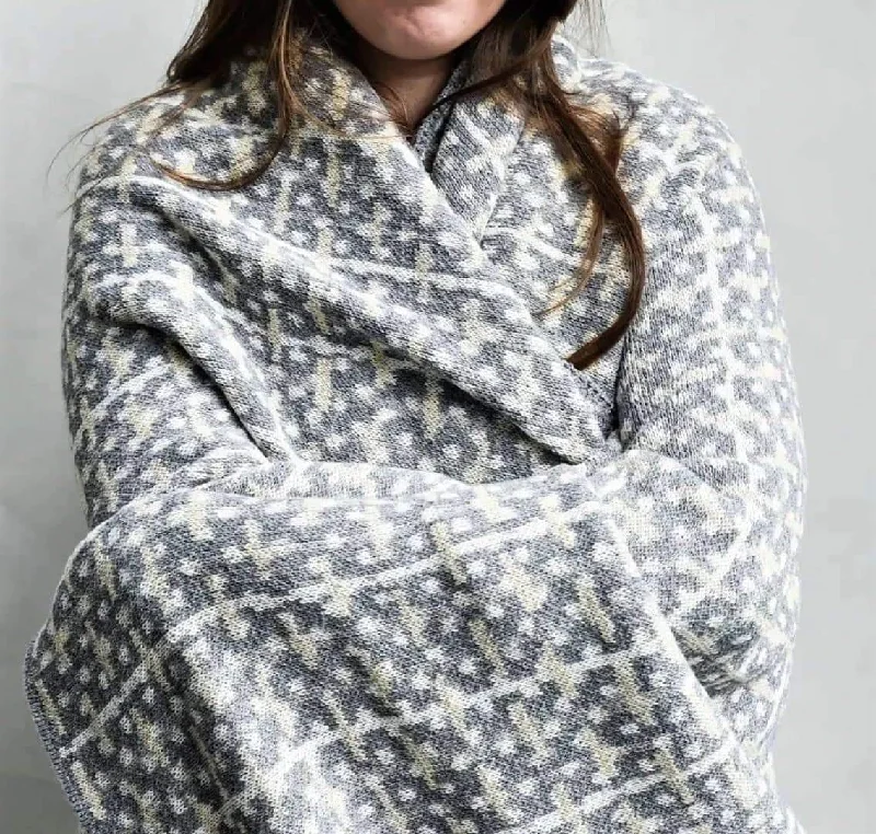 Eco Retro Grey and Ivory Woven Throw